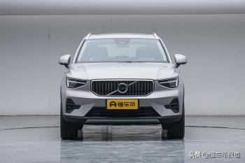 新车 | 全系搭2.0T，优化车机系统，新款沃尔沃XC40上市26.98万元起  -图3